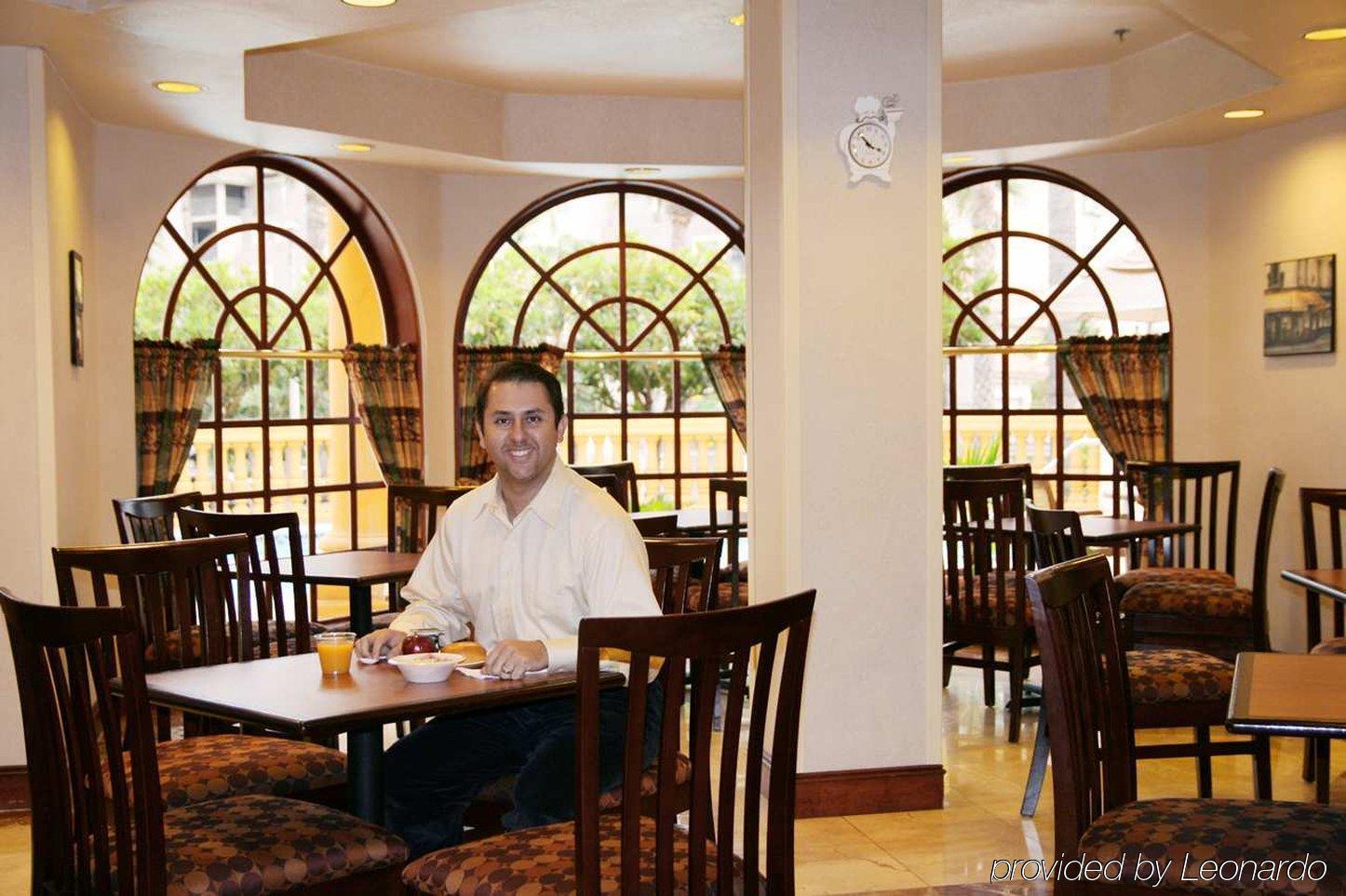 Express Inn Santa Ana Restaurant photo